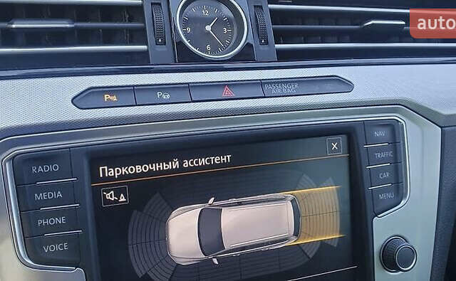 Синий Фольксваген Пассат, объемом двигателя 1.97 л и пробегом 290 тыс. км за 13700 $, фото 17 на Automoto.ua