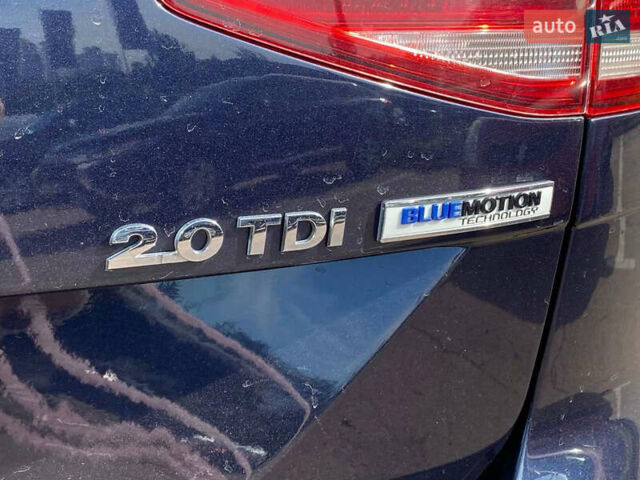 Синій Фольксваген Пассат, об'ємом двигуна 2 л та пробігом 356 тис. км за 13500 $, фото 12 на Automoto.ua