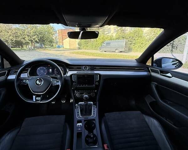 Синій Фольксваген Пассат, об'ємом двигуна 2 л та пробігом 233 тис. км за 15800 $, фото 10 на Automoto.ua