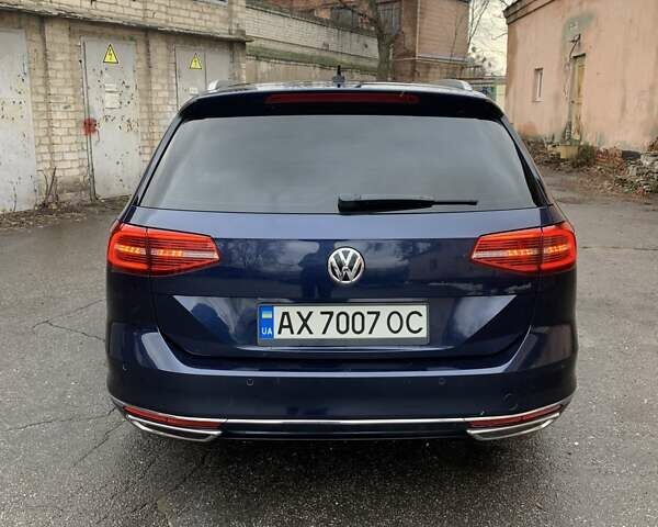Синий Фольксваген Пассат, объемом двигателя 1.97 л и пробегом 317 тыс. км за 14000 $, фото 3 на Automoto.ua
