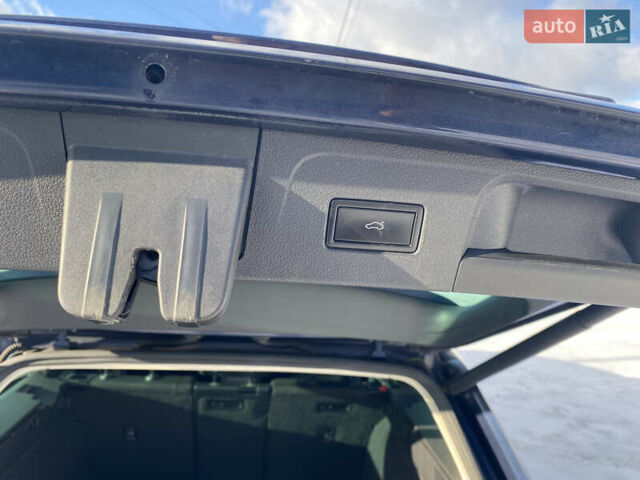 Синий Фольксваген Пассат, объемом двигателя 2 л и пробегом 338 тыс. км за 15200 $, фото 14 на Automoto.ua