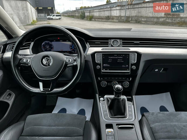 Синій Фольксваген Пассат, об'ємом двигуна 1.97 л та пробігом 169 тис. км за 17200 $, фото 60 на Automoto.ua
