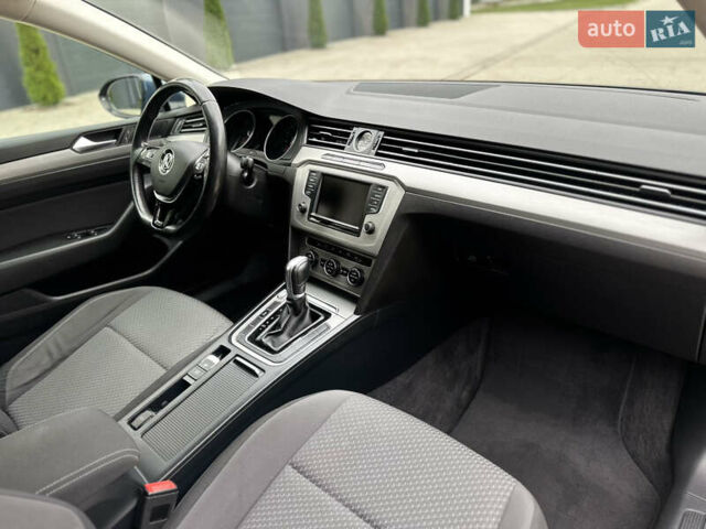 Синій Фольксваген Пассат, об'ємом двигуна 2 л та пробігом 287 тис. км за 15900 $, фото 36 на Automoto.ua