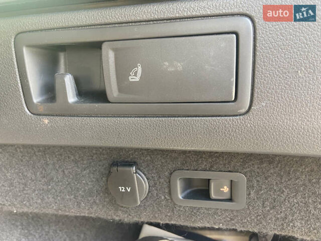 Синий Фольксваген Пассат, объемом двигателя 1.97 л и пробегом 380 тыс. км за 14999 $, фото 7 на Automoto.ua