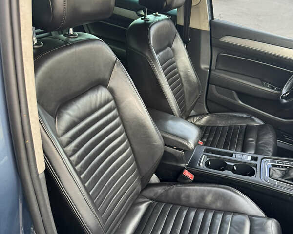 Синий Фольксваген Пассат, объемом двигателя 1.97 л и пробегом 348 тыс. км за 12499 $, фото 21 на Automoto.ua