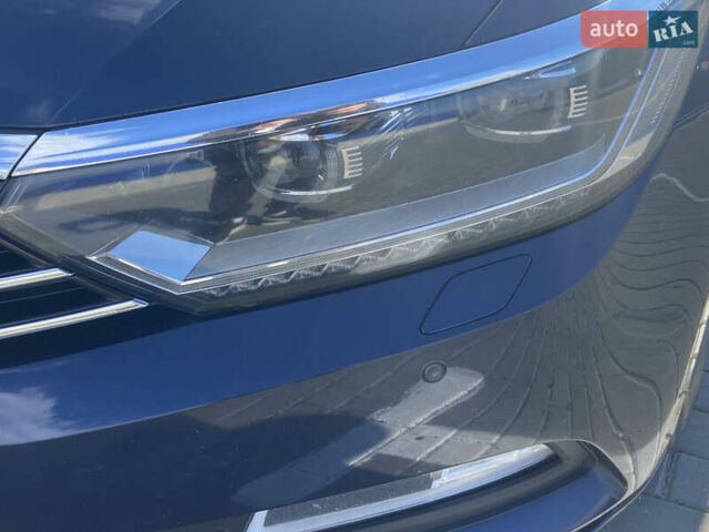 Синий Фольксваген Пассат, объемом двигателя 1.97 л и пробегом 380 тыс. км за 14999 $, фото 12 на Automoto.ua