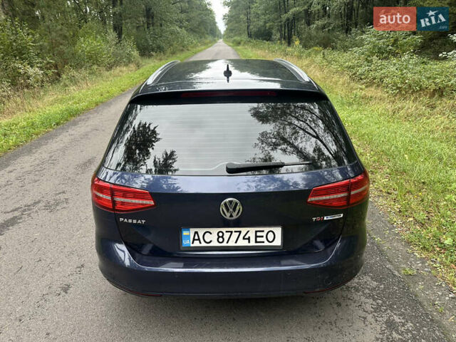 Синий Фольксваген Пассат, объемом двигателя 1.6 л и пробегом 286 тыс. км за 12800 $, фото 2 на Automoto.ua