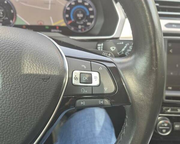 Синий Фольксваген Пассат, объемом двигателя 1.97 л и пробегом 209 тыс. км за 16500 $, фото 24 на Automoto.ua