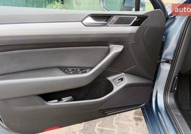 Синій Фольксваген Пассат, об'ємом двигуна 1.97 л та пробігом 264 тис. км за 18500 $, фото 8 на Automoto.ua