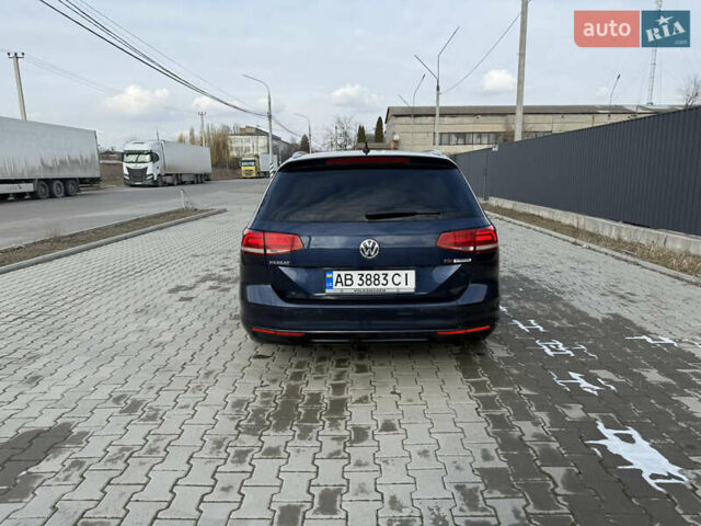 Синій Фольксваген Пассат, об'ємом двигуна 1.6 л та пробігом 320 тис. км за 11600 $, фото 4 на Automoto.ua