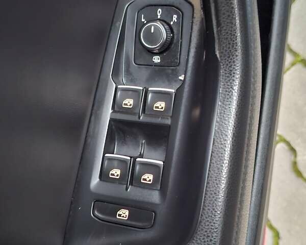 Синій Фольксваген Пассат, об'ємом двигуна 1.97 л та пробігом 270 тис. км за 14400 $, фото 20 на Automoto.ua