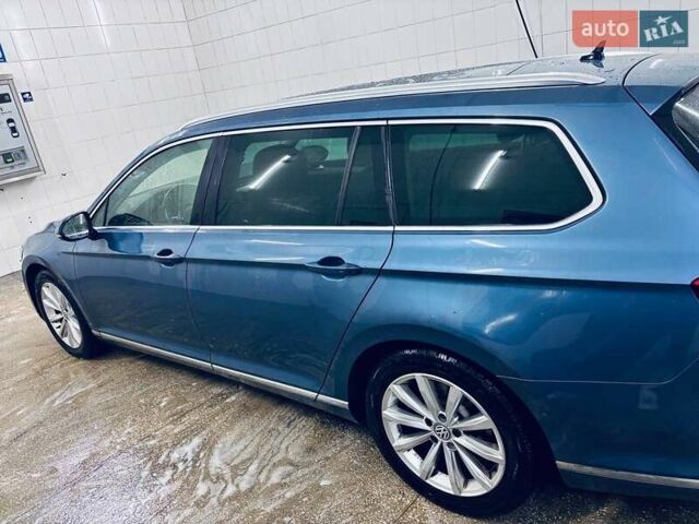 Синій Фольксваген Пассат, об'ємом двигуна 1.97 л та пробігом 250 тис. км за 16300 $, фото 2 на Automoto.ua