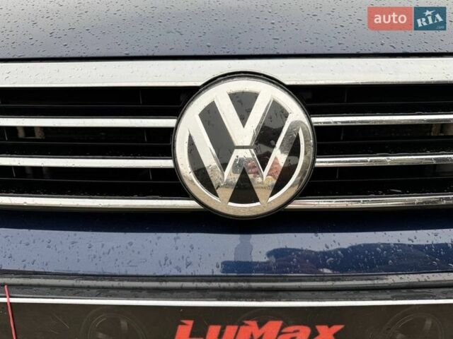 Синий Фольксваген Пассат, объемом двигателя 1.97 л и пробегом 208 тыс. км за 15999 $, фото 62 на Automoto.ua