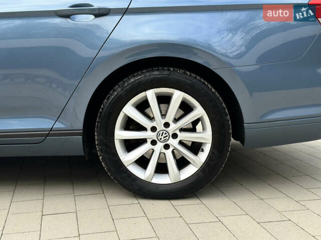 Синій Фольксваген Пассат, об'ємом двигуна 2 л та пробігом 287 тис. км за 15900 $, фото 16 на Automoto.ua