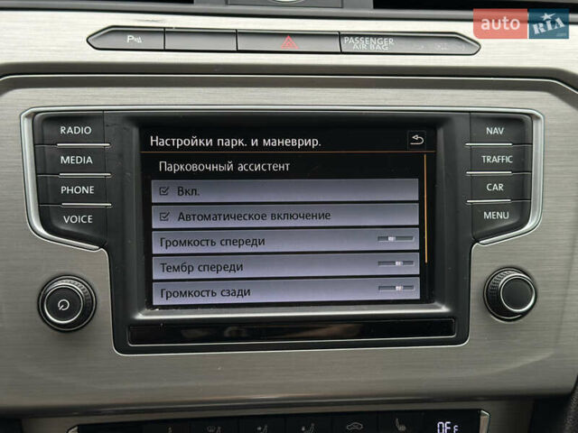 Синій Фольксваген Пассат, об'ємом двигуна 2 л та пробігом 287 тис. км за 15900 $, фото 104 на Automoto.ua