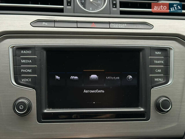 Синій Фольксваген Пассат, об'ємом двигуна 2 л та пробігом 287 тис. км за 15900 $, фото 115 на Automoto.ua