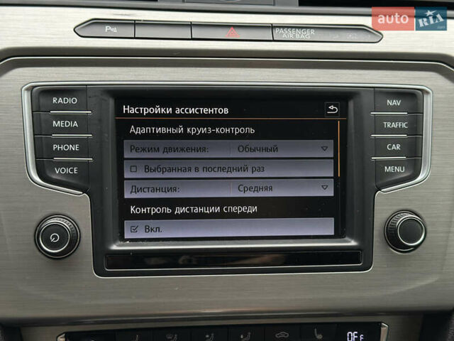 Синій Фольксваген Пассат, об'ємом двигуна 2 л та пробігом 287 тис. км за 15900 $, фото 106 на Automoto.ua