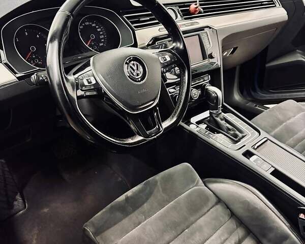 Синій Фольксваген Пассат, об'ємом двигуна 1.97 л та пробігом 250 тис. км за 16300 $, фото 13 на Automoto.ua