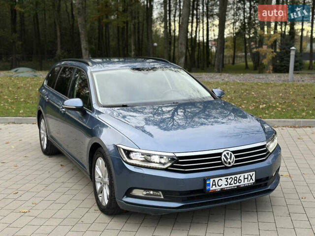 Синій Фольксваген Пассат, об'ємом двигуна 2 л та пробігом 287 тис. км за 15900 $, фото 4 на Automoto.ua