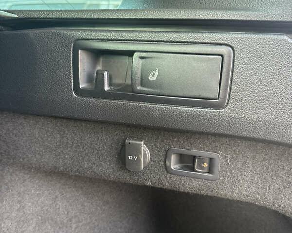 Синий Фольксваген Пассат, объемом двигателя 1.97 л и пробегом 348 тыс. км за 12499 $, фото 14 на Automoto.ua