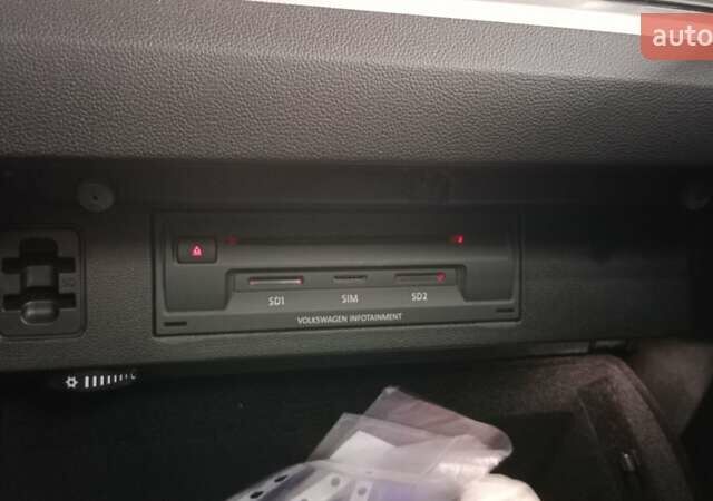 Синій Фольксваген Пассат, об'ємом двигуна 1.97 л та пробігом 264 тис. км за 18500 $, фото 16 на Automoto.ua