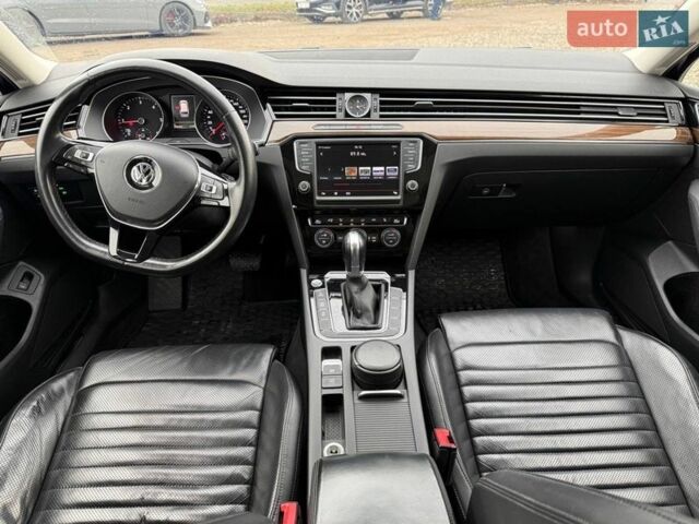 Синий Фольксваген Пассат, объемом двигателя 1.97 л и пробегом 208 тыс. км за 15999 $, фото 28 на Automoto.ua