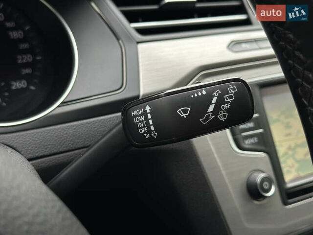 Синій Фольксваген Пассат, об'ємом двигуна 2 л та пробігом 287 тис. км за 15900 $, фото 62 на Automoto.ua