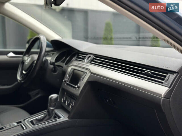 Синій Фольксваген Пассат, об'ємом двигуна 2 л та пробігом 287 тис. км за 15900 $, фото 33 на Automoto.ua