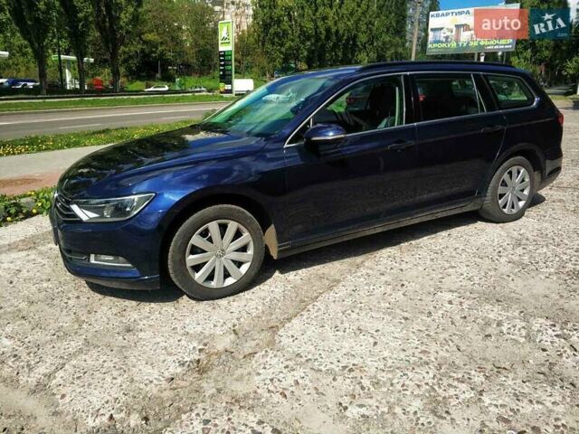 Синий Фольксваген Пассат, объемом двигателя 0 л и пробегом 274 тыс. км за 14000 $, фото 2 на Automoto.ua