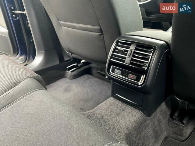 Синій Фольксваген Пассат, об'ємом двигуна 1.6 л та пробігом 244 тис. км за 13200 $, фото 14 на Automoto.ua