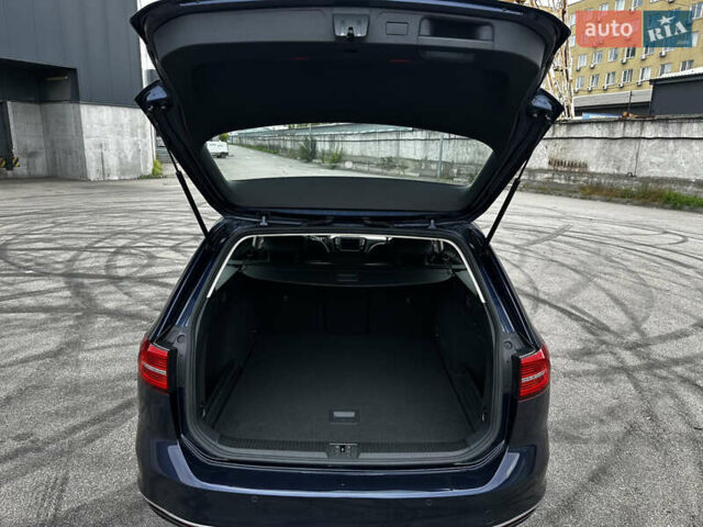 Синій Фольксваген Пассат, об'ємом двигуна 1.97 л та пробігом 169 тис. км за 17200 $, фото 30 на Automoto.ua