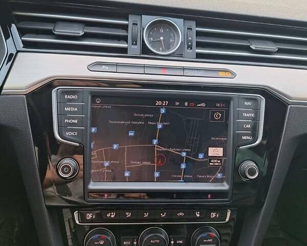 Синий Фольксваген Пассат, объемом двигателя 1.97 л и пробегом 285 тыс. км за 15000 $, фото 21 на Automoto.ua