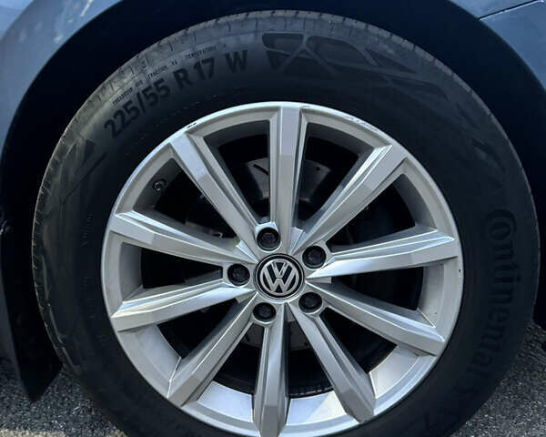 Синий Фольксваген Пассат, объемом двигателя 1.97 л и пробегом 348 тыс. км за 12499 $, фото 10 на Automoto.ua