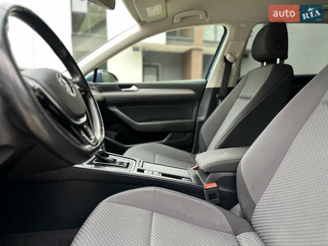 Синій Фольксваген Пассат, об'ємом двигуна 2 л та пробігом 287 тис. км за 15900 $, фото 40 на Automoto.ua