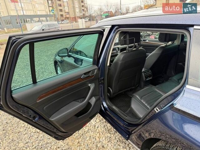 Синий Фольксваген Пассат, объемом двигателя 1.97 л и пробегом 208 тыс. км за 15999 $, фото 24 на Automoto.ua