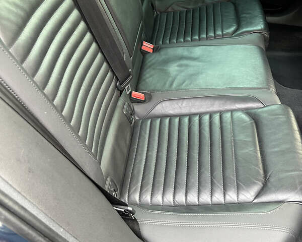 Синий Фольксваген Пассат, объемом двигателя 1.6 л и пробегом 315 тыс. км за 11700 $, фото 11 на Automoto.ua