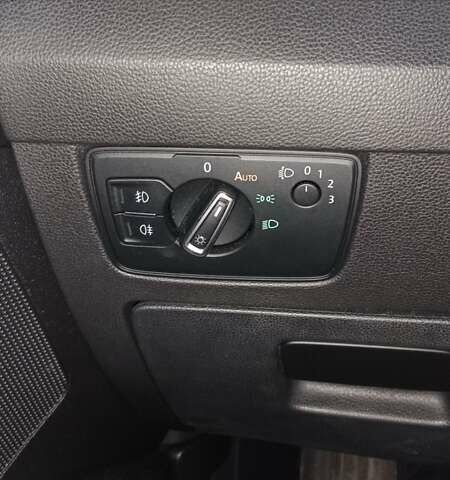 Синій Фольксваген Пассат, об'ємом двигуна 1.97 л та пробігом 264 тис. км за 18500 $, фото 18 на Automoto.ua