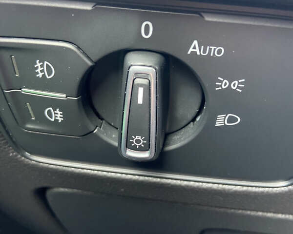 Синий Фольксваген Пассат, объемом двигателя 1.97 л и пробегом 380 тыс. км за 14999 $, фото 25 на Automoto.ua