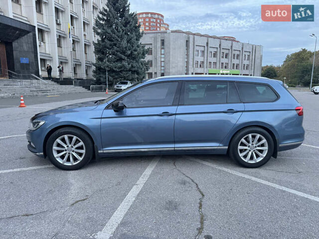 Синий Фольксваген Пассат, объемом двигателя 1.97 л и пробегом 348 тыс. км за 12499 $, фото 3 на Automoto.ua