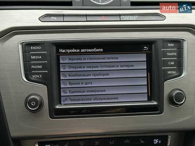 Синій Фольксваген Пассат, об'ємом двигуна 2 л та пробігом 287 тис. км за 15900 $, фото 97 на Automoto.ua