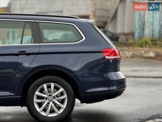 Синий Фольксваген Пассат, объемом двигателя 1.8 л и пробегом 238 тыс. км за 15790 $, фото 7 на Automoto.ua