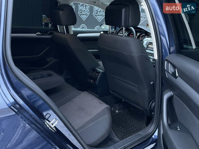 Синий Фольксваген Пассат, объемом двигателя 2 л и пробегом 260 тыс. км за 13200 $, фото 10 на Automoto.ua