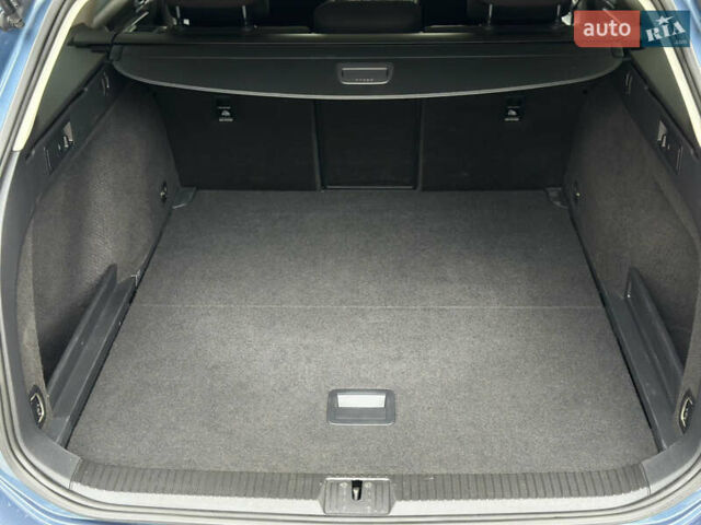 Синій Фольксваген Пассат, об'ємом двигуна 2 л та пробігом 287 тис. км за 15900 $, фото 72 на Automoto.ua