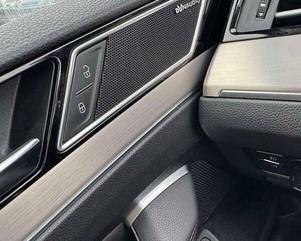 Синий Фольксваген Пассат, объемом двигателя 2 л и пробегом 293 тыс. км за 18083 $, фото 2 на Automoto.ua