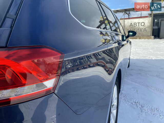 Синий Фольксваген Пассат, объемом двигателя 2 л и пробегом 338 тыс. км за 15200 $, фото 16 на Automoto.ua