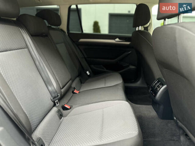 Синій Фольксваген Пассат, об'ємом двигуна 2 л та пробігом 287 тис. км за 15900 $, фото 64 на Automoto.ua