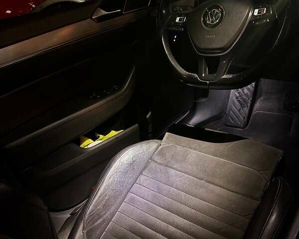 Синій Фольксваген Пассат, об'ємом двигуна 1.97 л та пробігом 250 тис. км за 16300 $, фото 19 на Automoto.ua