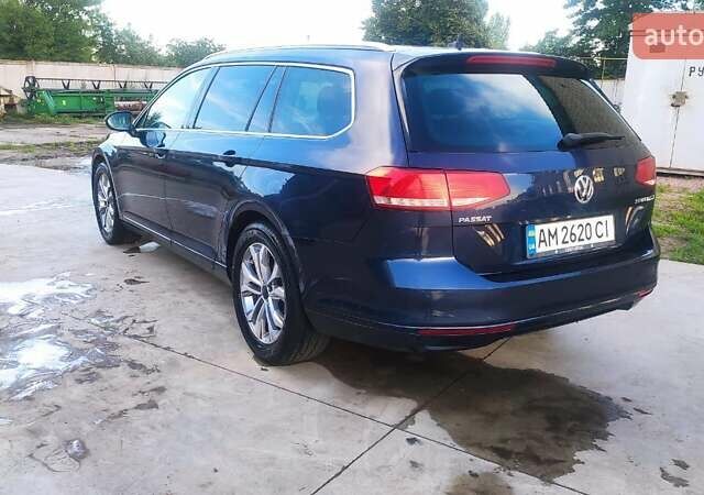 Синий Фольксваген Пассат, объемом двигателя 1.97 л и пробегом 125 тыс. км за 14999 $, фото 1 на Automoto.ua