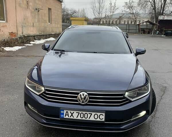 Синий Фольксваген Пассат, объемом двигателя 1.97 л и пробегом 317 тыс. км за 14000 $, фото 2 на Automoto.ua