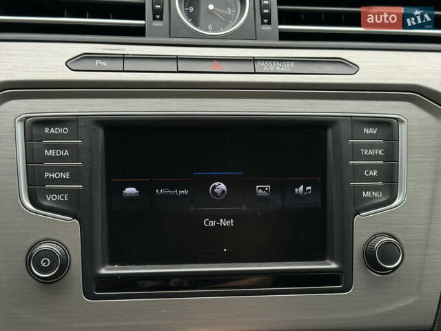 Синій Фольксваген Пассат, об'ємом двигуна 2 л та пробігом 287 тис. км за 15900 $, фото 117 на Automoto.ua